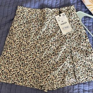 Brand new zara skort